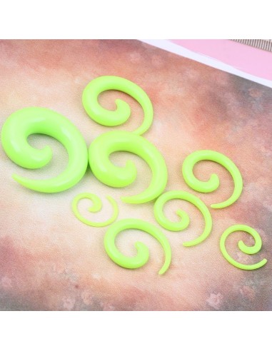 Piercing spirale acrylique vert anis modèle Byuyo