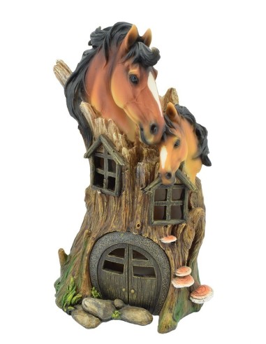 Statuette veilleuse led bustes de chevaux sur maison tronc d'arbre modèle Byrtile