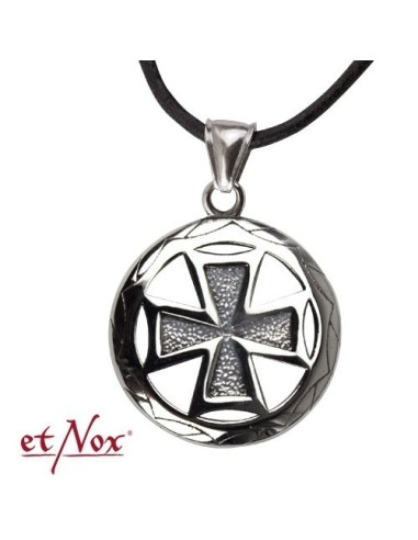 Pendentif croix de Malte en acier modèle Dahibay