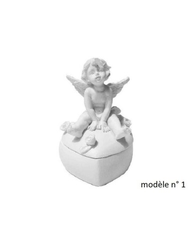 Figurine  ange  sur sa boîte coeur  modèle Dekotay
