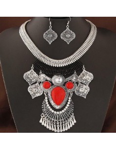 collier rouge ethnique Arnau