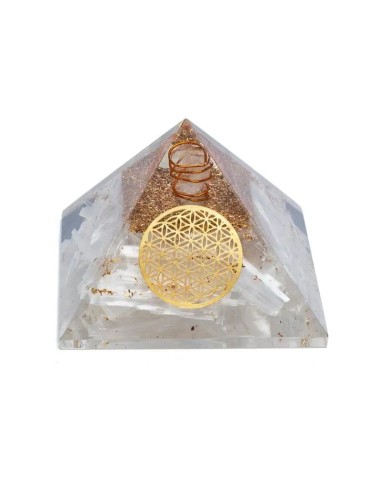 Pyramide en Orgonite avec une fleur de vie