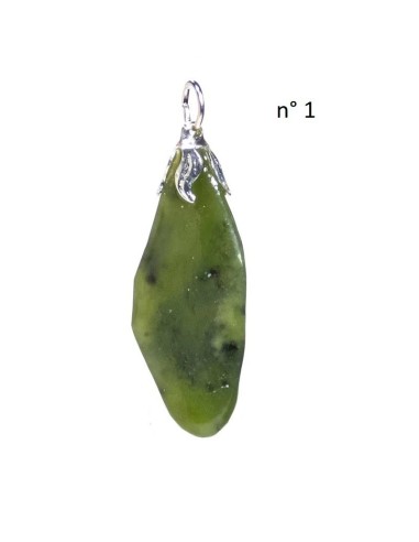 Pendentif jade Néphrite bijou minéral