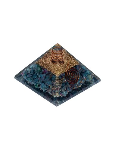 Pyramide en cyanite Orgonite en résine