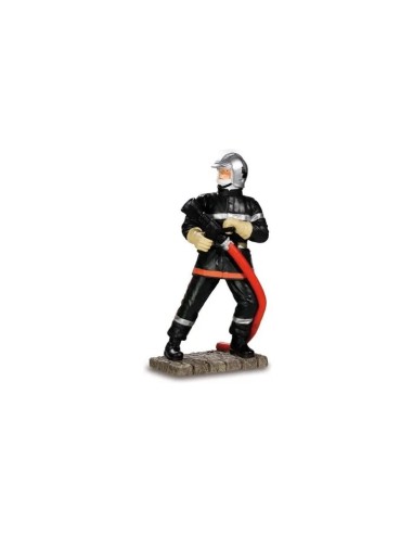 Figurine statuette  Pompier avec une lance incendie