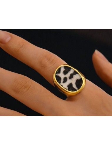 Bague style peau de panthère en acier doré