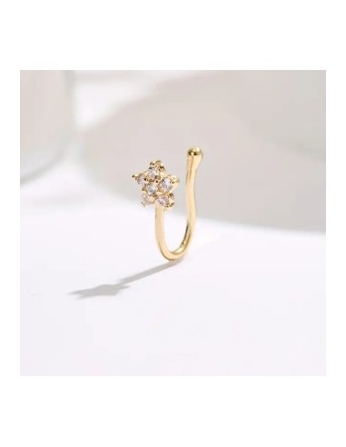 Piercing anneau nez doré étoile